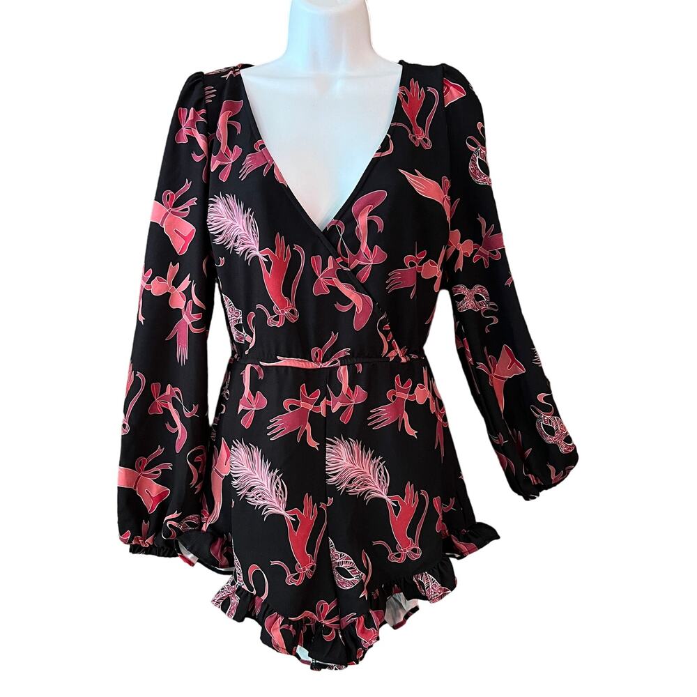 NWOT Pinup Couture Laura Byrnes Jasmin Shorts Romper Fetish Print Sz Small